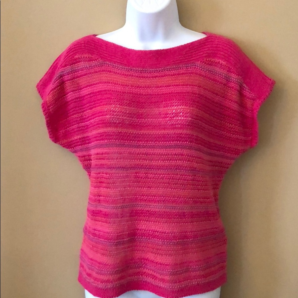RALPH LAUREN unique knit top.